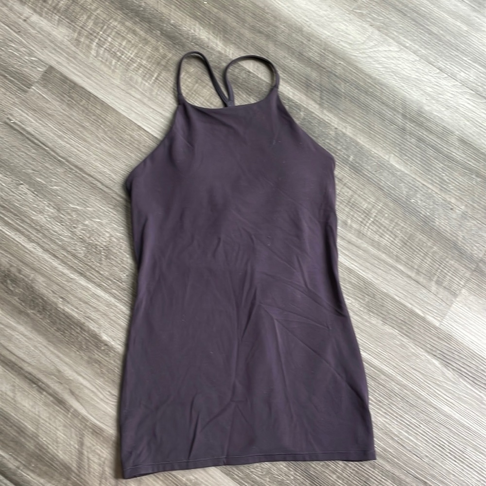 Lululemon fitted tank